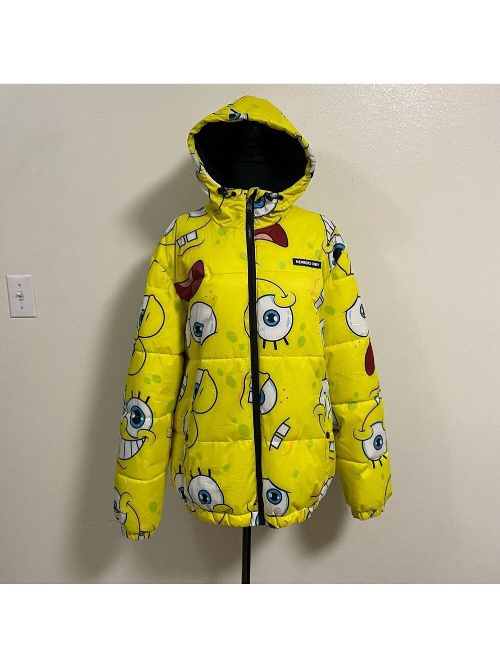 Members Only Jacket Mens Size Medium Yellow Sponge Bob Cartoon Puffer Jacket